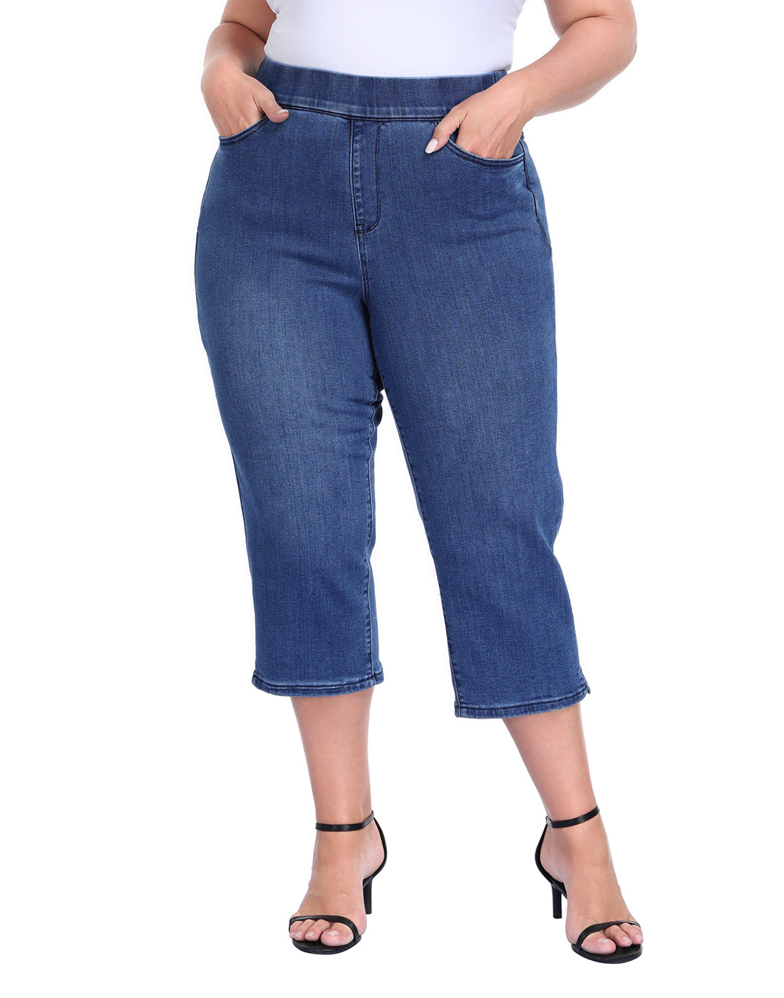 Plus Size Pull On Capri Jeans 21" Inseam Slim Fit Cropped Stretch Denim Capris with Pockets Main image