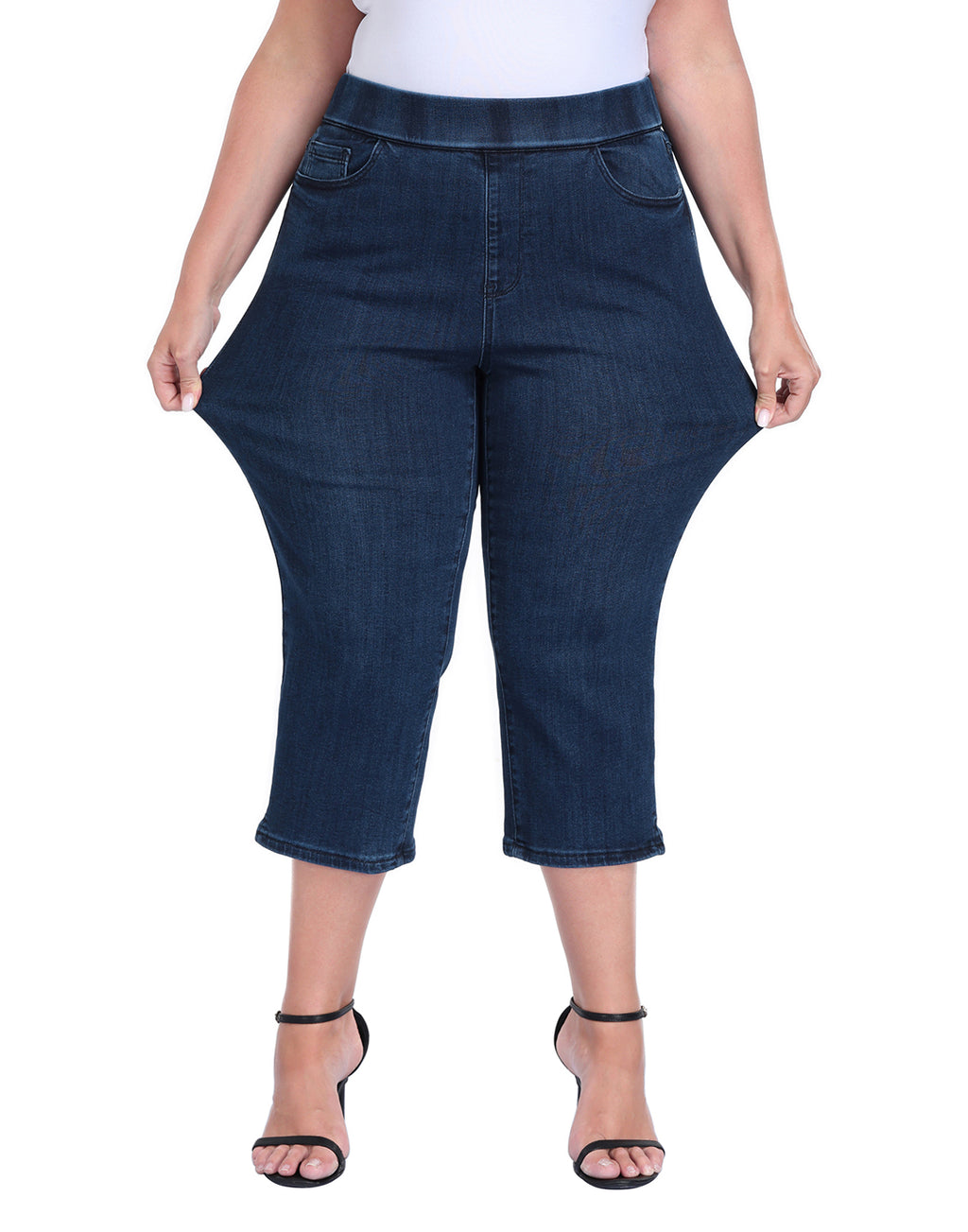 Plus Size Pull On Capri Jeans 21" Inseam Slim Fit Cropped Stretch Denim Capris with Pockets