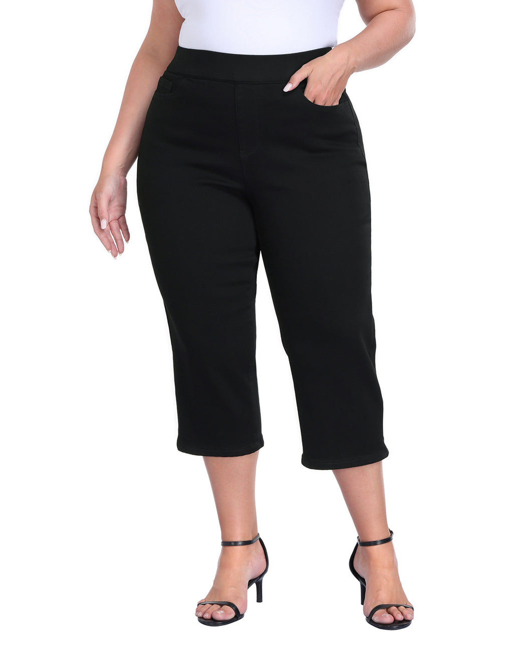 Plus Size Pull On Capri Jeans 21" Inseam Slim Fit Cropped Stretch Denim Capris with Pockets