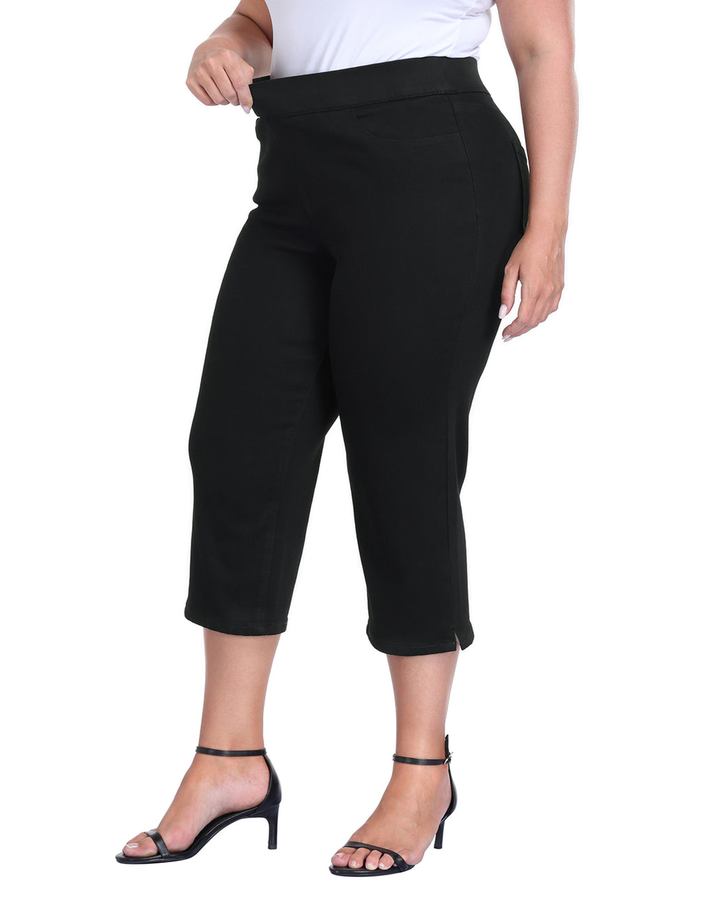 Plus Size Pull On Capri Jeans 21" Inseam Slim Fit Cropped Stretch Denim Capris with Pockets