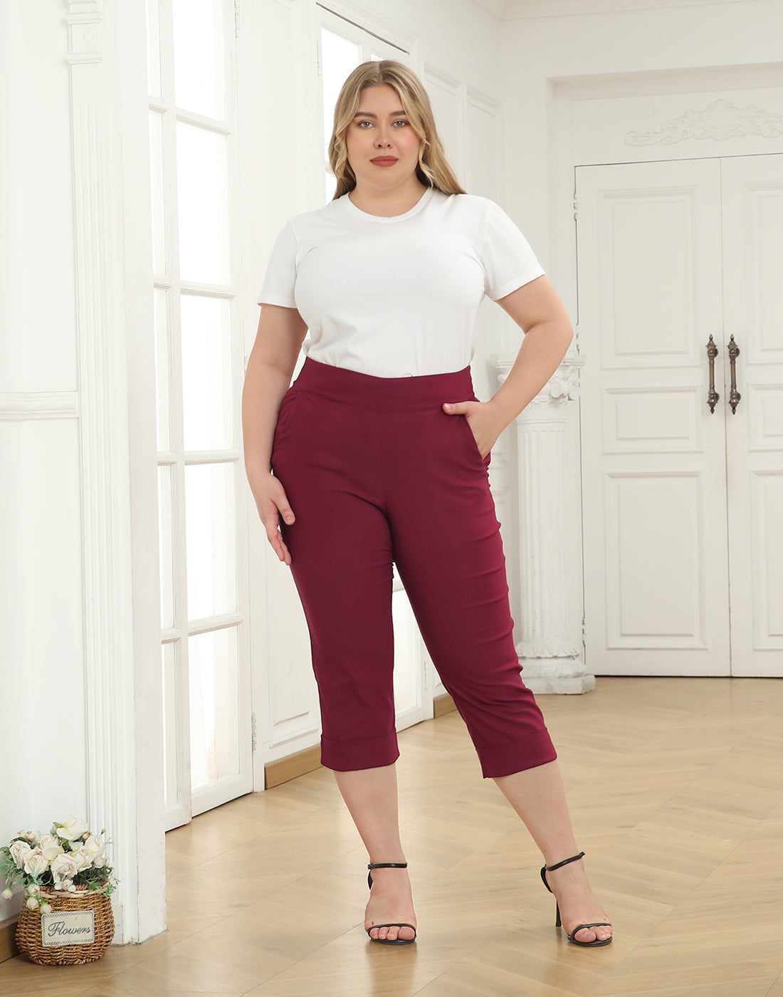 Womens Plus Size Pull On Capris with Pockets
