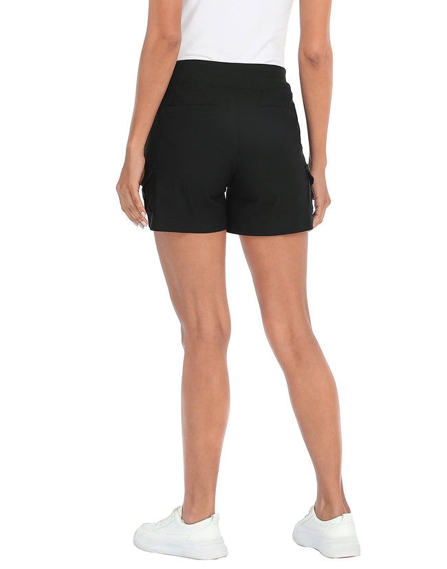 Women's Cargo Shorts with Pockets Y2K – close-up detail