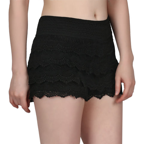 Scallop Hem Crochet Shorts